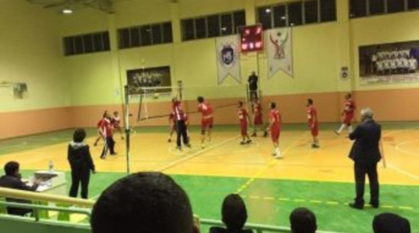 H&uuml;y&uuml;k&rsquo;te Voleybol Turnuvası Heyecanı