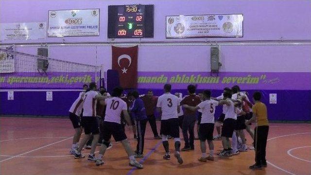 Muş Lalezar Spor Siirt Ekibini 3-0 Mağlup Etti