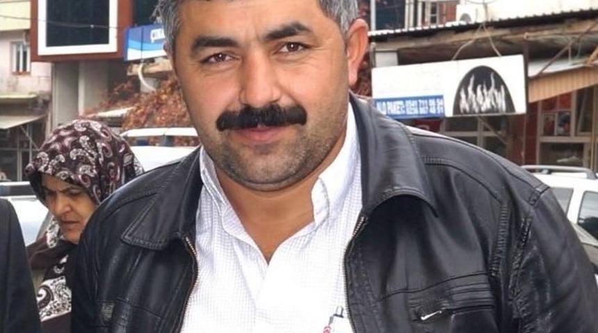 Muhtar Mahallesine K&ouml;pr&uuml; Yaptırıyor