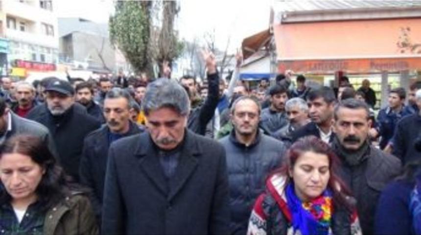 Hdp, Kars&rsquo;ta Tahir El&ccedil;i&rsquo;nin &Ouml;ld&uuml;r&uuml;lmesiyle İlgili A&ccedil;ıklama Yaptı