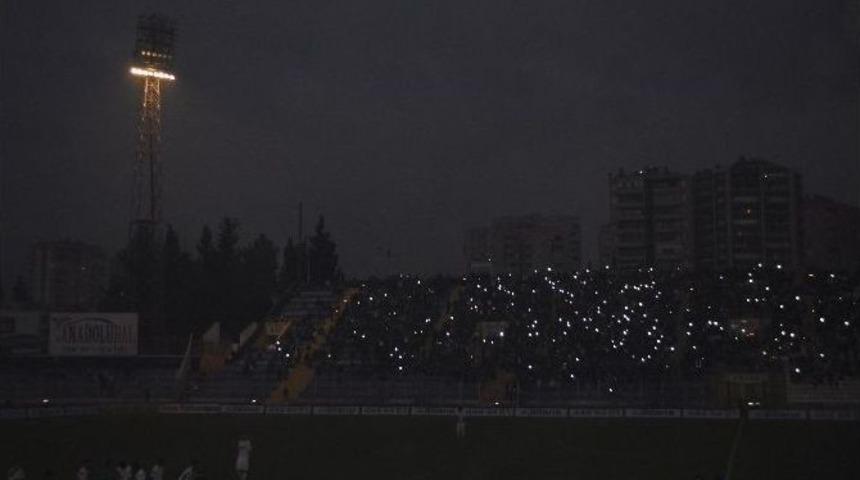 Adana Demirspor, Balıkesirspor Ma&ccedil;ında Elektirik Şoku