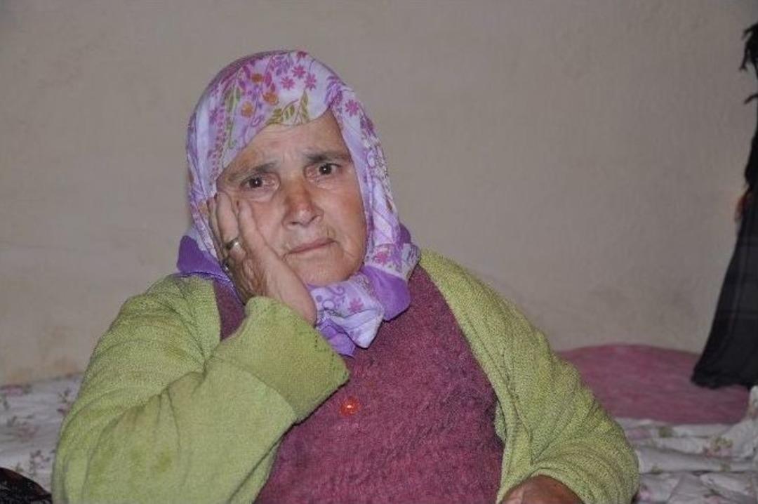 İzmir&rsquo;de 30 Evi Su Bastı