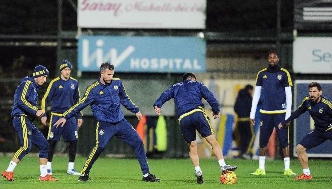 Fenerbah&ccedil;e, Trabzonspor Ma&ccedil;ı Hazırlıklarını S&uuml;rd&uuml;rd&uuml;