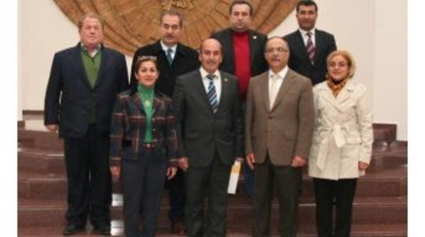 Mast&ouml;b&rsquo;den Rekt&ouml;r &Ccedil;elik&rsquo;e Ziyaret