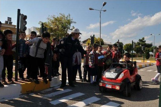 Kepez’in Çocukları Bilinçli Yetişiyor