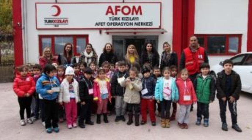 Kreşli Minikler T&uuml;rk Kızılayı&rsquo;nda
