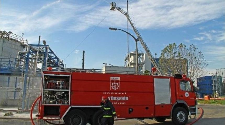 Kocaeli İtfaiyesinden Nefes Kesen Tatbikat