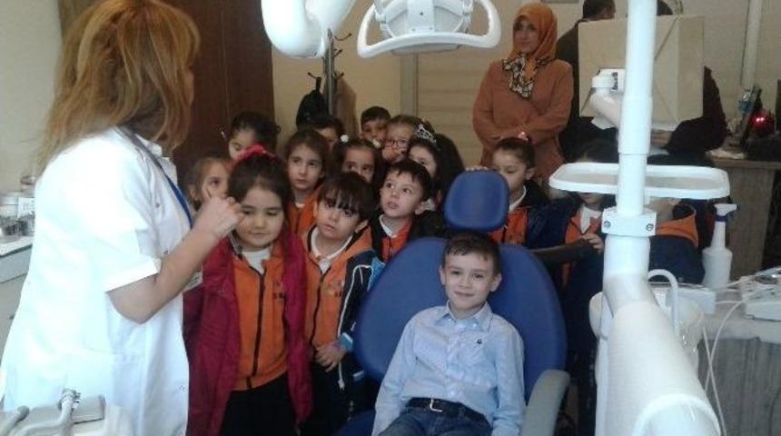 Minik &Ouml;ğrencilere Diş Sağlığı Eğitimi
