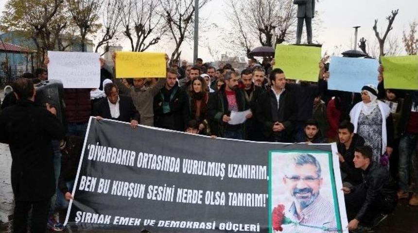 Tahir El&ccedil;i&rsquo;nin &Ouml;ld&uuml;r&uuml;lmesi Şırnak&rsquo;ta Protesto Edildi
