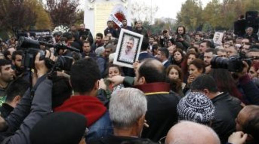 Meslektaşları Tahir El&ccedil;i&rsquo;yi C&uuml;bbeleri İle Uğurladı