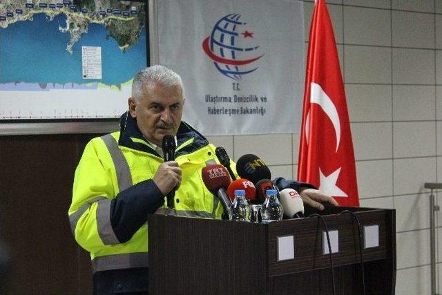 Binali Yıldırım, Pendik-ayrılıkçeşme Banliyö Hattı’nda İncelemelerde Bulundu