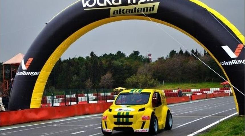 V2 Challenge, K&ouml;rfez Pisti&rsquo;nde Başladı