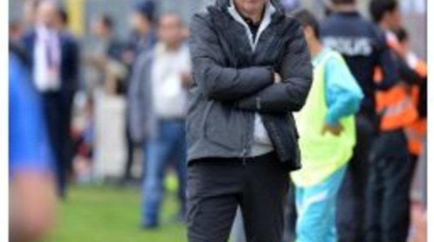 Bb Erzurumspor Teknik Direkt&ouml;r&uuml; Durmuş: &ldquo;avantajla Başladığımız Skoru Koruyamadık&rdquo;
