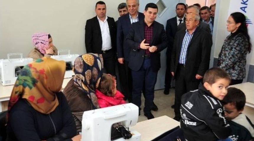 Kepez Akmek 10 Ayrı Noktada Eğitimlerine Devam Ediyor