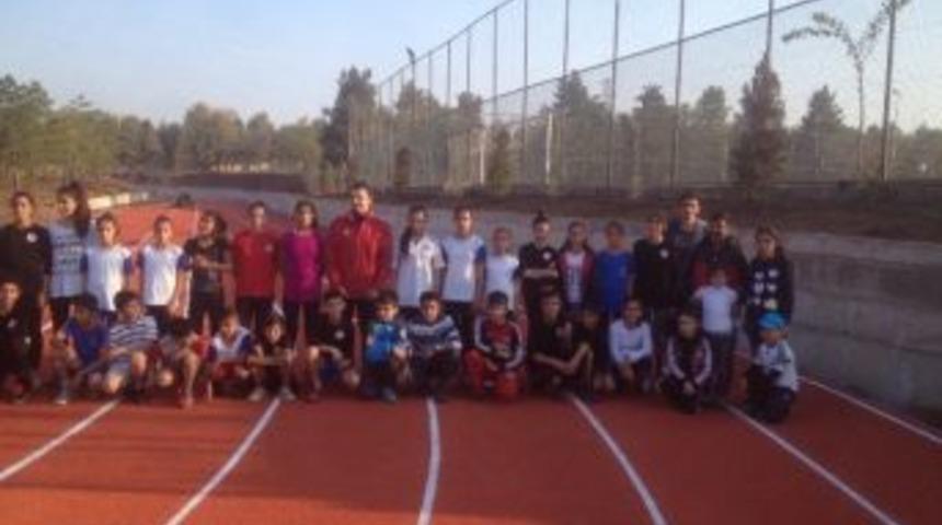 G&uuml;neydoğunun İlk Tartan Pisti Hizmete Girdi