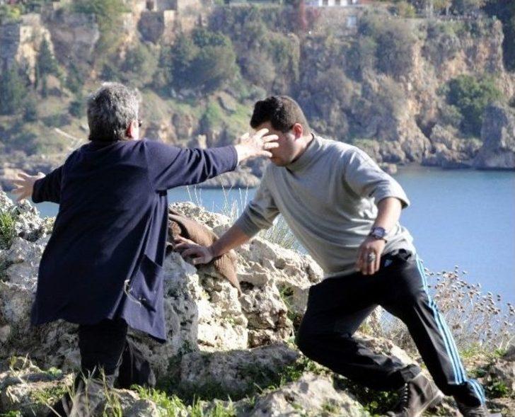 Annenin En Zor Görevi G5