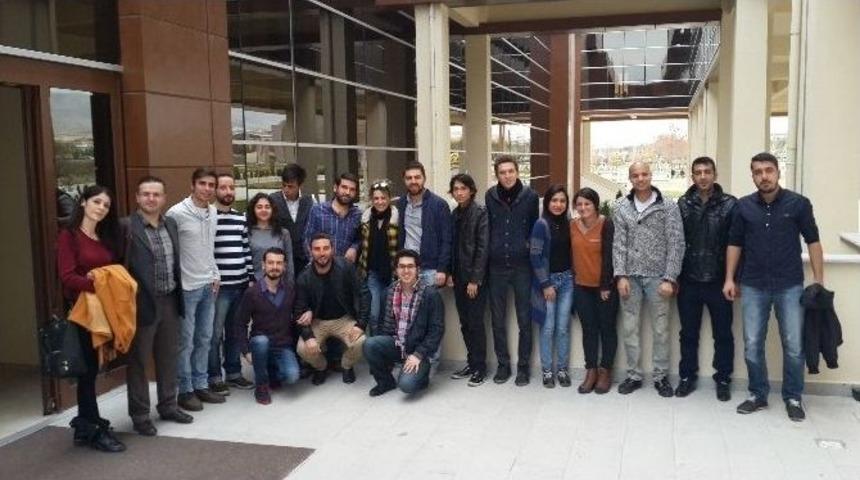 Niğde &Uuml;niversitesinde Vurmalı &Ccedil;algılar At&ouml;lye &Ccedil;alışması Yapıldı