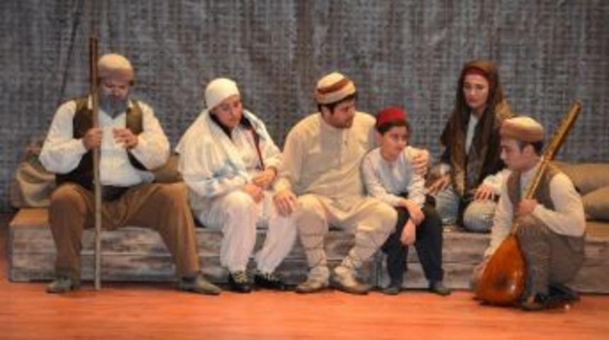 Şehir Tiyatrosu G&uuml;lnar&rsquo;da İki Oyun Sahneleyecek