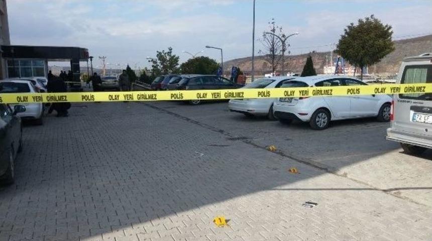 Kurtalan&rsquo;da Silahlı Kavga: 1&rsquo;i Polis 7 Yaralı