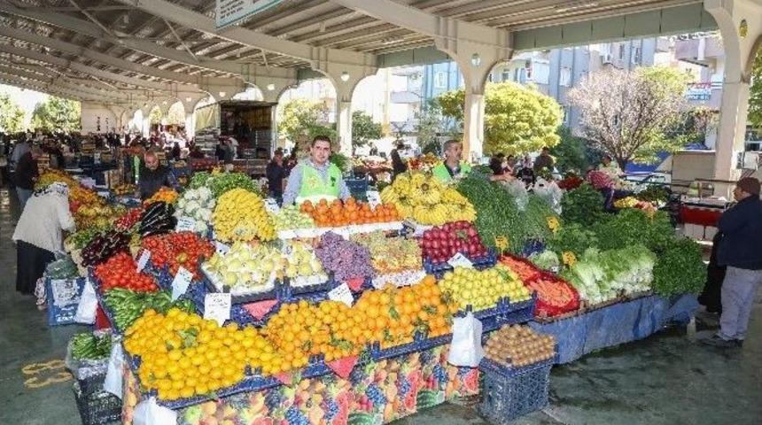 Şehitkamil&rsquo;den Pazarcı Esnafına Yelek Ve Kimlik Kartı