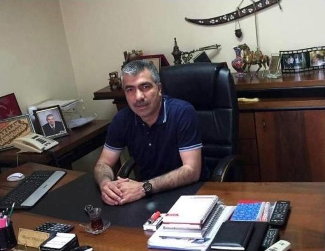 Off-road Yapan İki Arkadaş, Aracı Kurtarmak İsterken G&ouml;lde Boğuldu