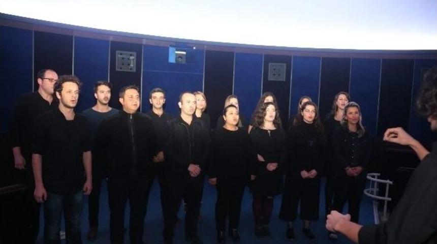 &Ouml;ğretmenlere S&uuml;rprizli Kutlama