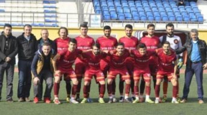 İstanbul Malatyaspor Liderliğini S&uuml;rd&uuml;r&uuml;yor