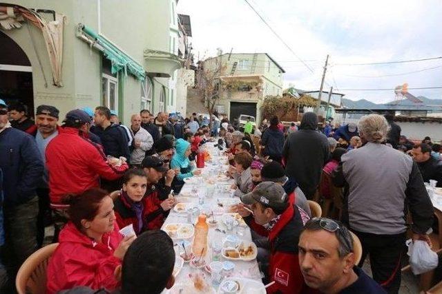 Doğa Dostları Yürüyüş Yapıp Çetin Uygur’u Andı