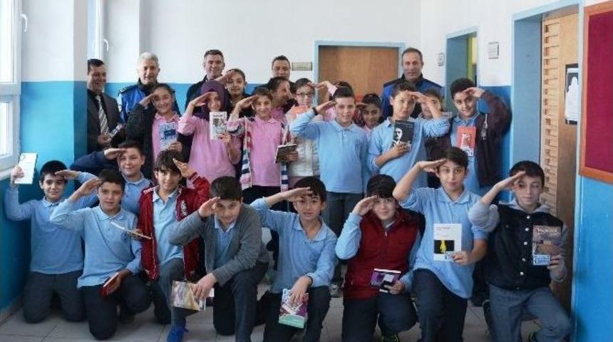 Tdp&rsquo;den Gazi Ve Cumhuriyet Ortaokulu&rsquo;na Ziyaret