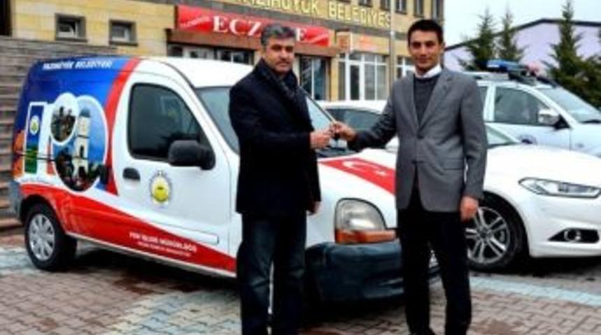 İstanbul B&uuml;y&uuml;kşehir Belediyesi, Yazıh&uuml;y&uuml;k Belediyesine Ara&ccedil; Hibe Etti