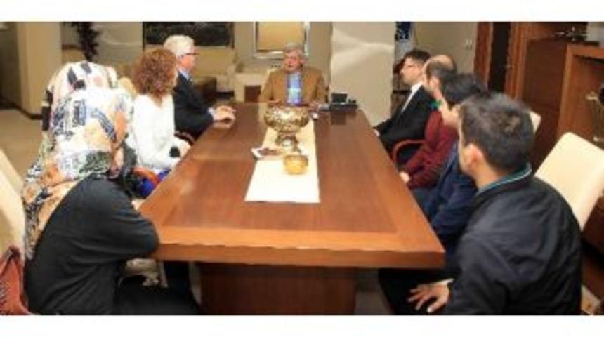 Başkan Karaosmanoğlu: "işimizi Ve G&ouml;revimizi Aşkla Yapalım"