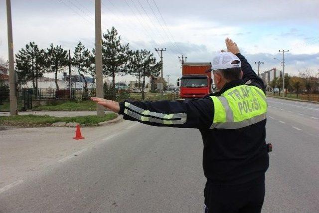 Zorunlu ’kış Lastiği’ Uygulaması Başladı