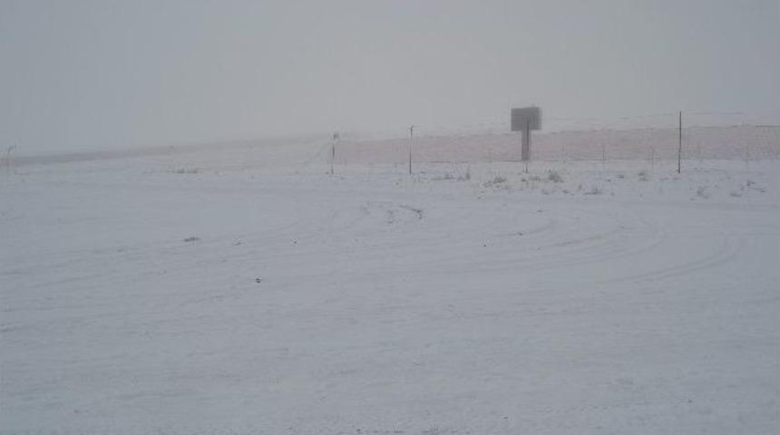 Erciyes&rsquo;te Suni Karlama İle Kayak Sezonunun A&ccedil;ılması Hedefleniyor