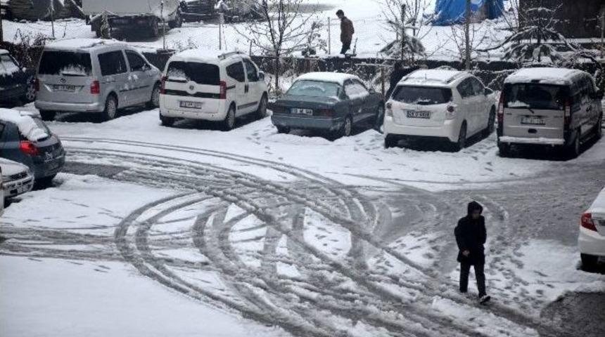 Bitlis&rsquo;te Kar Yağışı