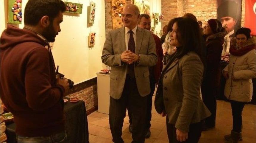 Eskişehir&rsquo;de &ldquo;emek Ve Sevgi Karma Sanat Sergisi&rdquo; A&ccedil;ıldı