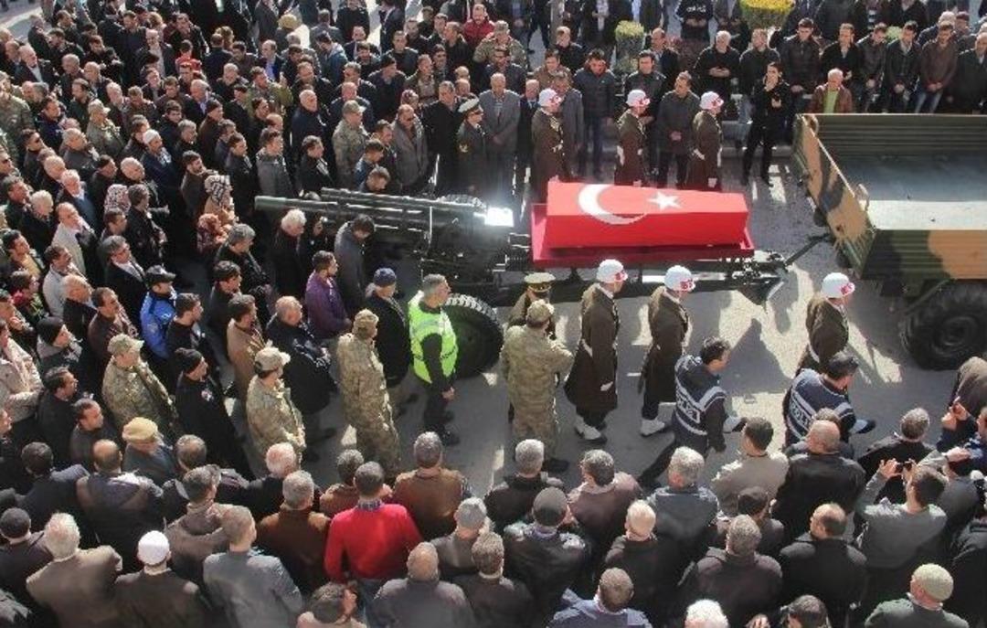Elazığlı Şehit Uzman &Ccedil;avuş&rsquo;a Son G&ouml;rev