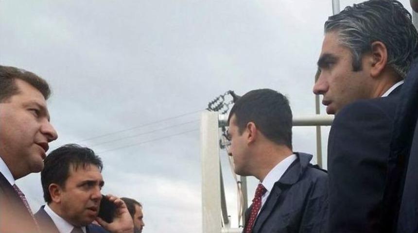 Ak Parti’li Belediye Başkanları Valiyi Kınadı