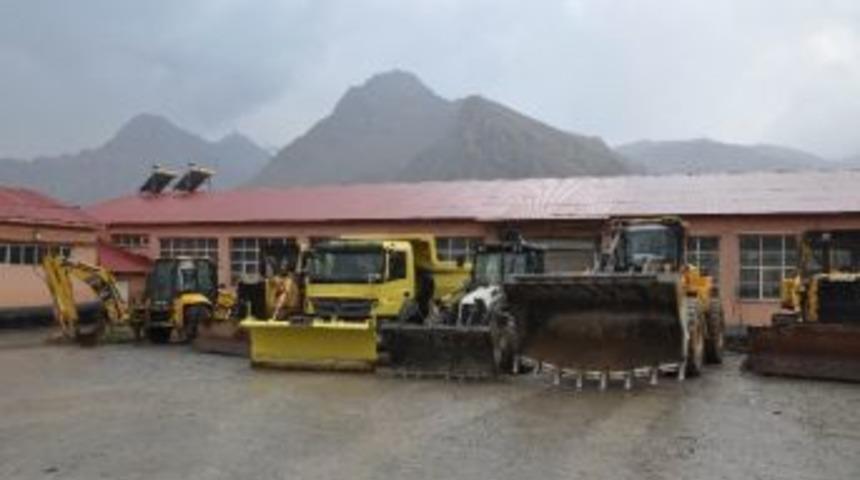 Hakk&acirc;ri İl &Ouml;zel İdaresi Kışa Hazır