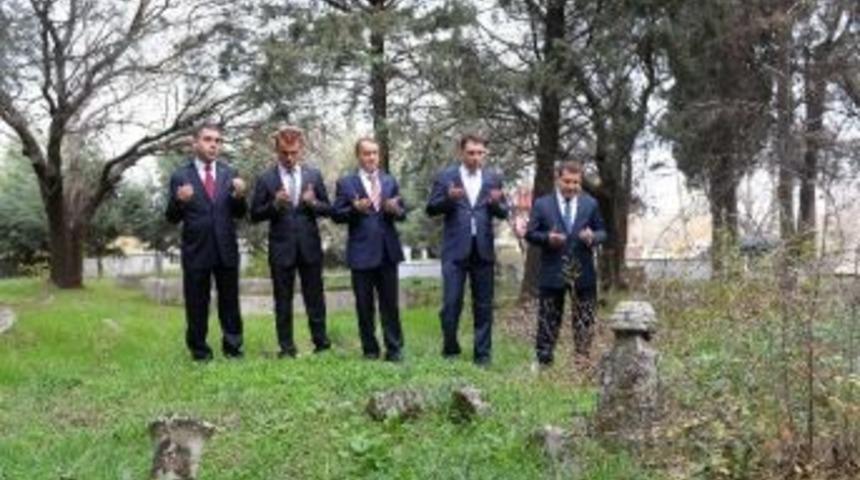 &Uuml;&ccedil;pınar Mezarlığı Modernize Ediliyor