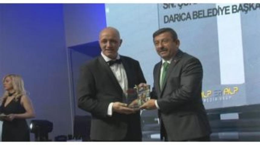 Moon Life Yılın Enlerinde &lsquo;&rsquo;en İyi Belediye Başkanı&rsquo;&rsquo; Ş&uuml;kr&uuml; Karabacak Oldu