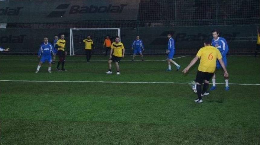 Zabıtalar, Temizlik G&ouml;revlilerini Yendi