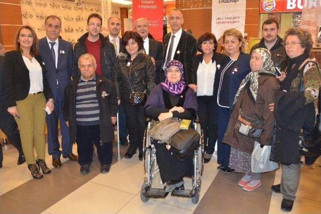 Engellilerin El Emeği G&ouml;z Nuru Eserleri G&ouml;r&uuml;c&uuml;ye &Ccedil;ıktı