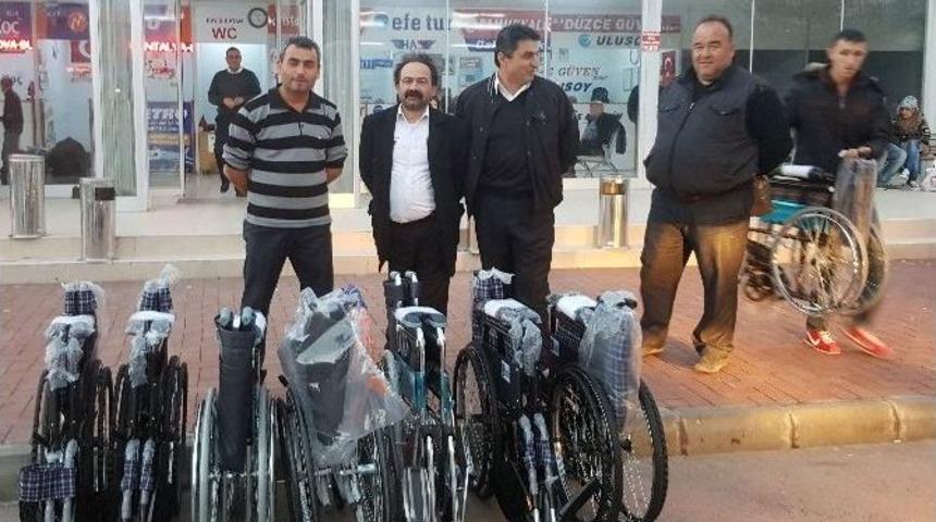 M&uuml;ge Anlı&rsquo;dan Alaplı&rsquo;daki Engellilere Yardım Eli