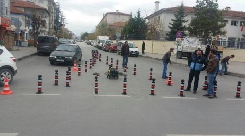 Bolu&rsquo;da O Kavşak Dubalarla Kapatıldı