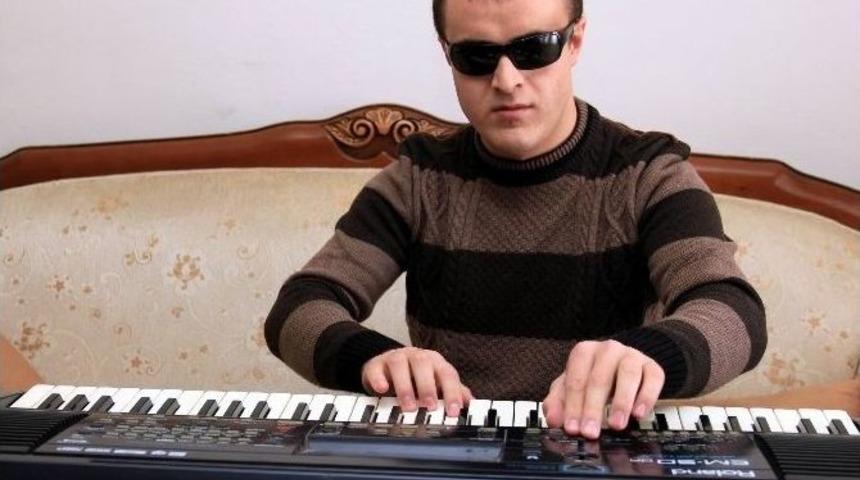 (&ouml;zel Haber) G&ouml;rmeyen G&ouml;zlere M&uuml;zik &lsquo;ışık&rsquo; Oldu