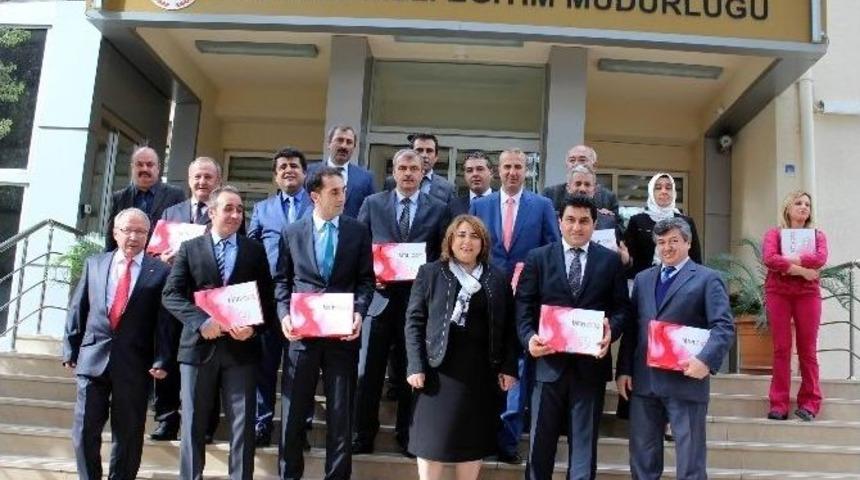 Aydın&rsquo;da Milli Eğitim Birim M&uuml;d&uuml;rlerine Tablet Dağıtıldı