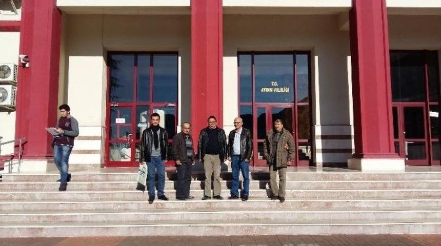 Kuşadası&rsquo;nda Toprak Kayması Mağdurları Sorunlarını &Ccedil;&ouml;z&uuml;m Arıyor