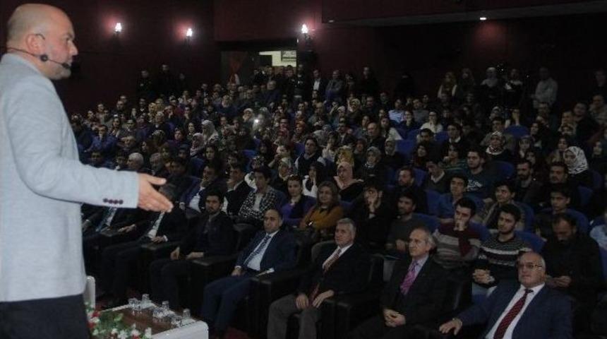 Elazığ&rsquo;da &lsquo;anadolu&rsquo;nun Fethi Ve Sel&ccedil;uklular&rsquo; Konferansı