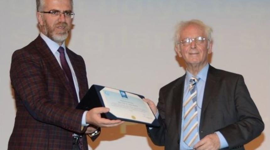 "t&uuml;rklere Savaşları Kazandıran Fedakarlıktır"