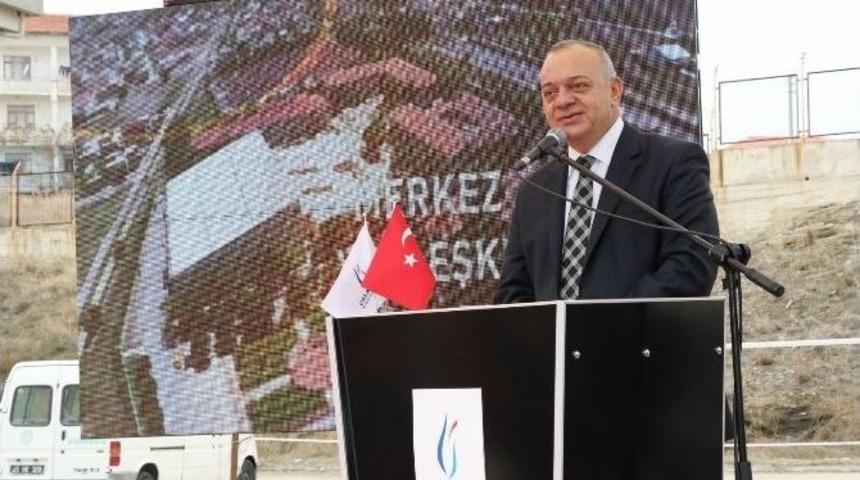 M&uuml;şerref Akhan Kamp&uuml;s&uuml;&rsquo;n&uuml;n Temeli Atıldı